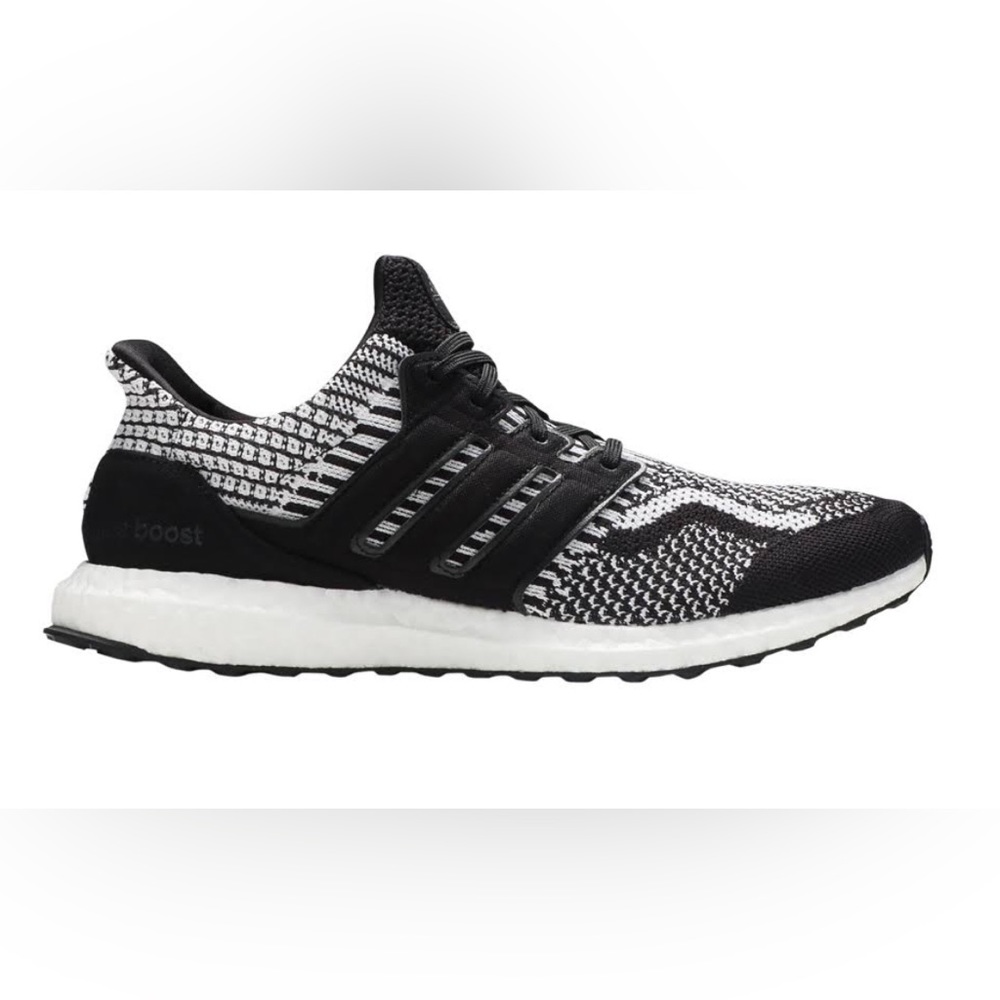 Adidas Men’s UltraBoost 5.0 DNA Oreo